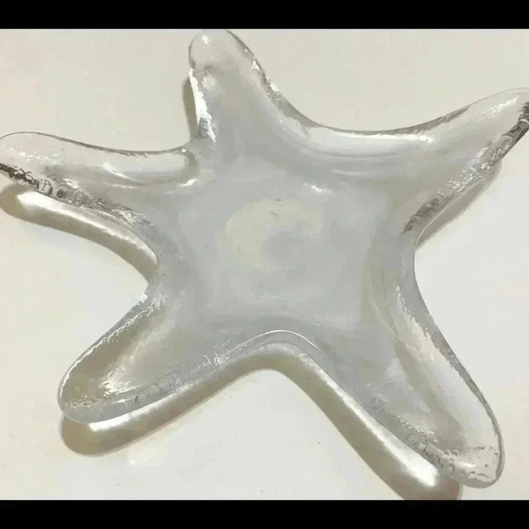 Glass starfish decorative dish - Picture 2 of 2